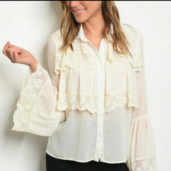Ina Tops - 😘LAST ONE💥fla$h💥Beautiful cream lace blouse top